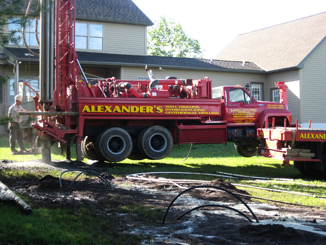 truck doing geothermal work